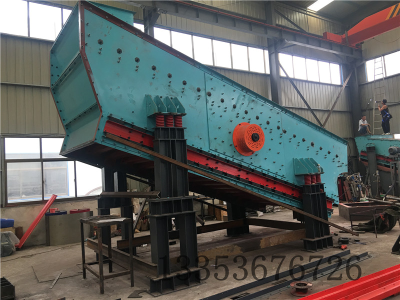 煤礦原煤分級弛張沸騰篩可做成多少層有弛張效果的篩面？